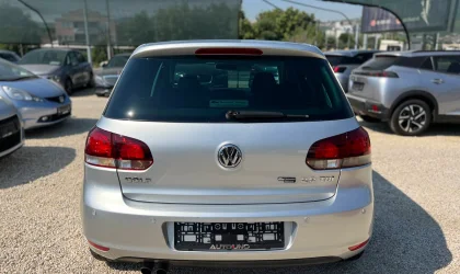 Volkswagen Golf  - 2009