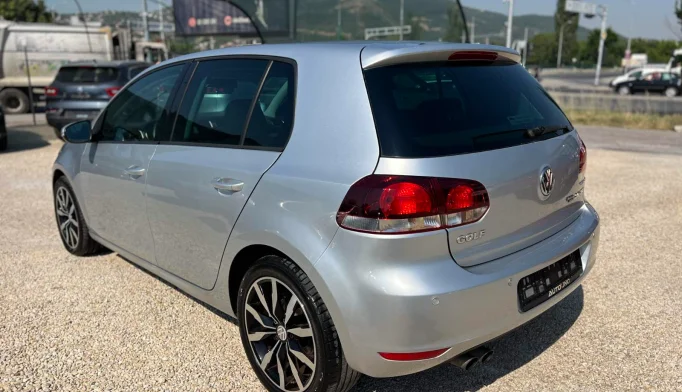 Volkswagen Golf  - 2009