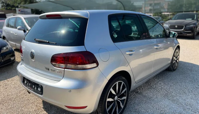 Volkswagen Golf  - 2009