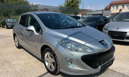 Peugeot 308  - 2011