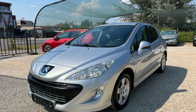 Peugeot 308  - 2011