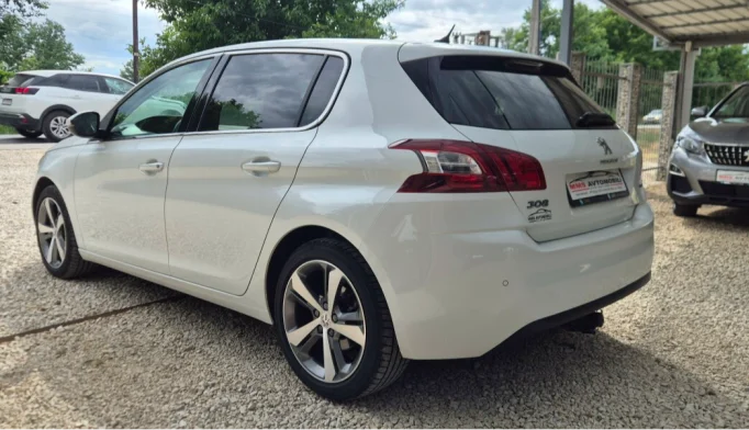 Peugeot 308  - 2015
