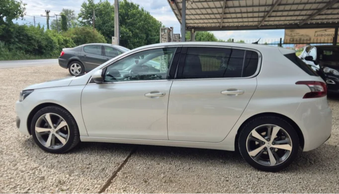 Peugeot 308  - 2015