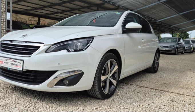 Peugeot 308  - 2015