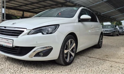 Peugeot 308  - 2015