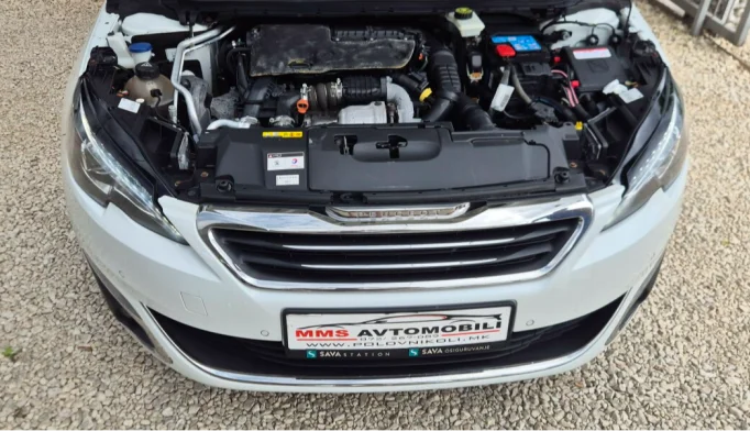 Peugeot 308  - 2015