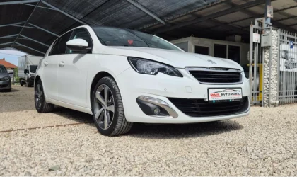 Peugeot 308  - 2015