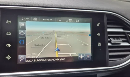 Peugeot 308  - 2015