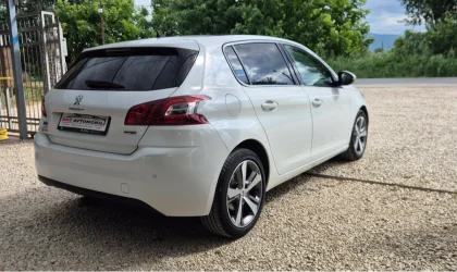 Peugeot 308  - 2015