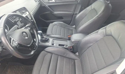 Volkswagen Golf  - 2012