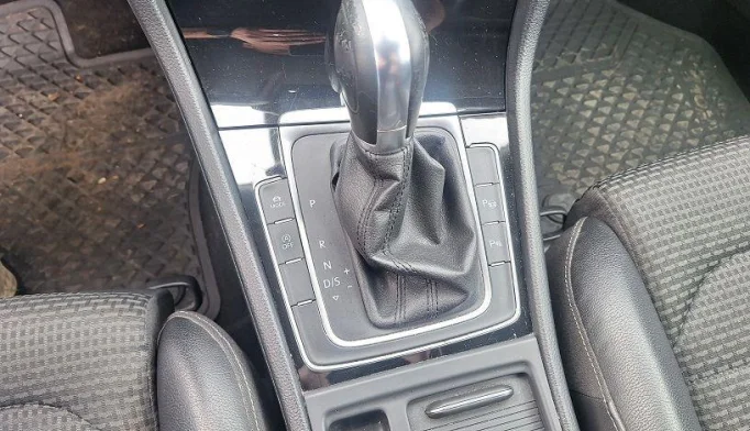 Volkswagen Golf  - 2012