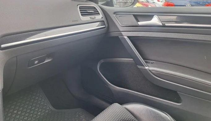 Volkswagen Golf  - 2012