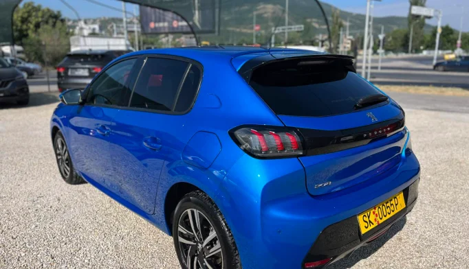 Peugeot 208  - 2020