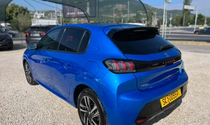 Peugeot 208  - 2020