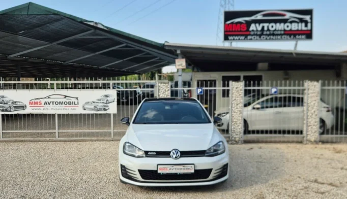 Volkswagen Golf  - 2015