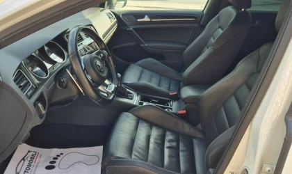 Volkswagen Golf  - 2015