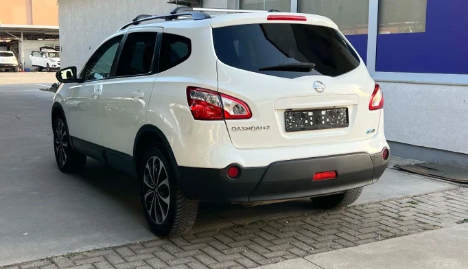 Nissan Qashqai+2  - 2013