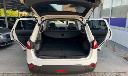 Nissan Qashqai+2  - 2013