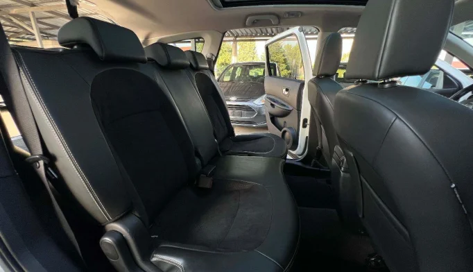 Nissan Qashqai+2  - 2013