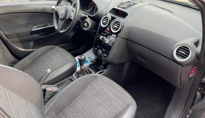 Opel Corsa  - 2014