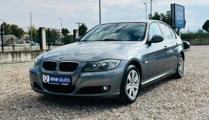 BMW 3 Series  - 2011