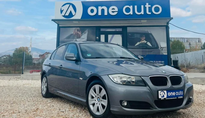 BMW 3 Series  - 2011