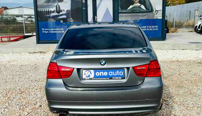 BMW 3 Series  - 2011