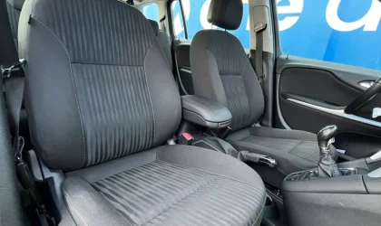 Opel Zafira Life  - 2011