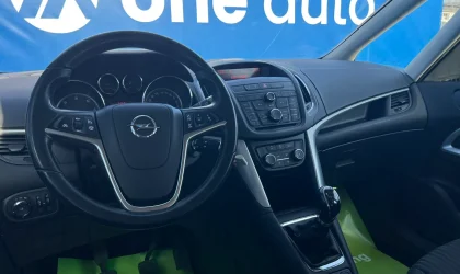 Opel Zafira Life  - 2011