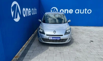 Renault Scenic  - 2011