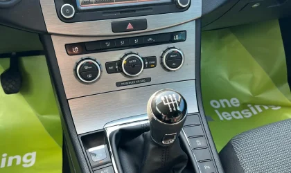 Volkswagen Passat  - 2011