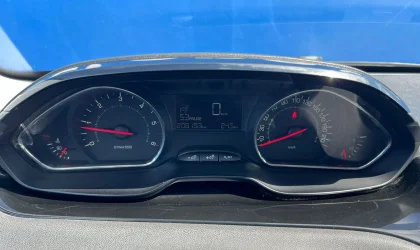 Peugeot 208  - 2012