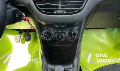 Peugeot 208  - 2012