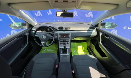 Volkswagen Passat  - 2011