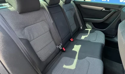 Volkswagen Passat  - 2011