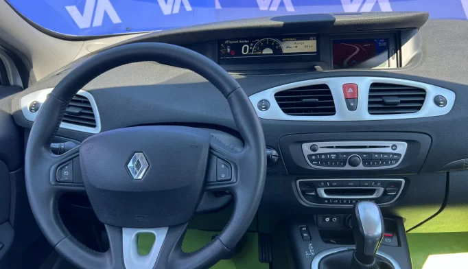 Renault Scenic  - 2011