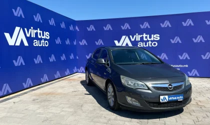 Opel Astra  - 2010