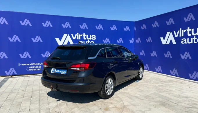 Opel Astra  - 2021
