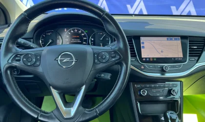 Opel Astra  - 2021