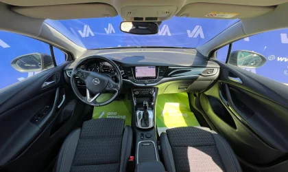 Opel Astra  - 2021