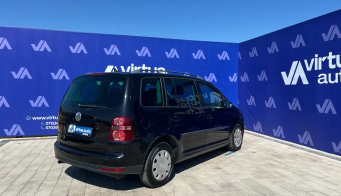 Volkswagen Touran  - 2006