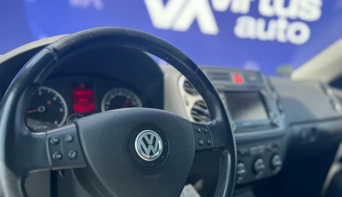 Volkswagen Tiguan  - 2008