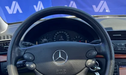Mercedes-Benz E200  - 2008