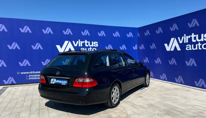 Mercedes-Benz E200  - 2008