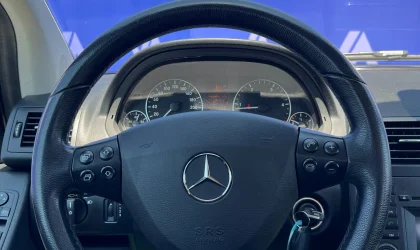 Mercedes-Benz A180  - 2012