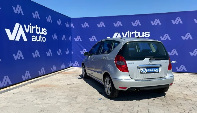 Mercedes-Benz A180  - 2012