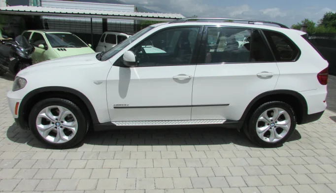 BMW X5  - 2012