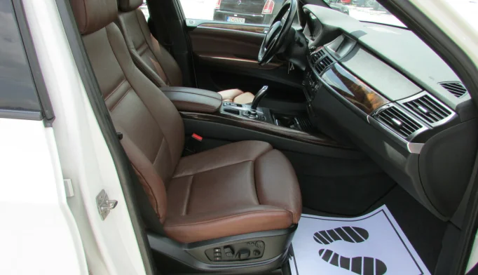 BMW X5  - 2012