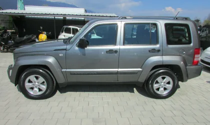 Jeep Cherokee  - 2012
