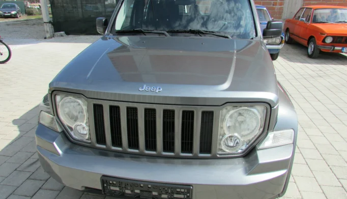 Jeep Cherokee  - 2012